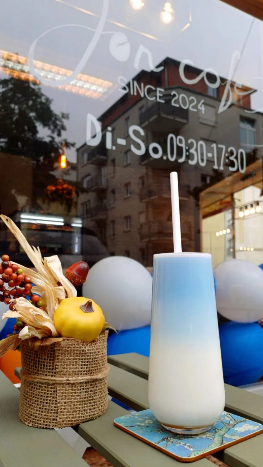 Limonade von Jon Cafe - Mirand Sinanaj
